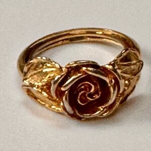 Avon Gold Rose Ring